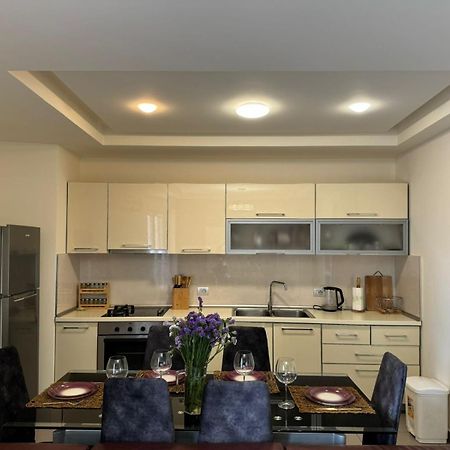 Diem Apartment Near Pazari I Ri Tirana Extérieur photo