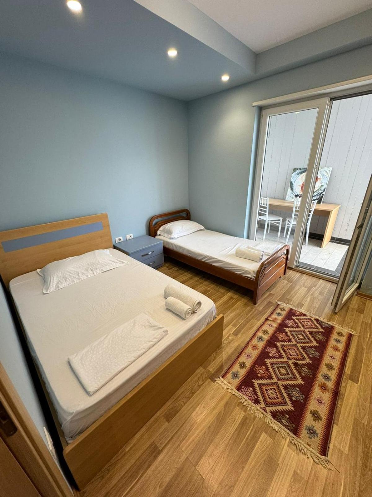 Diem Apartment Near Pazari I Ri Tirana Extérieur photo