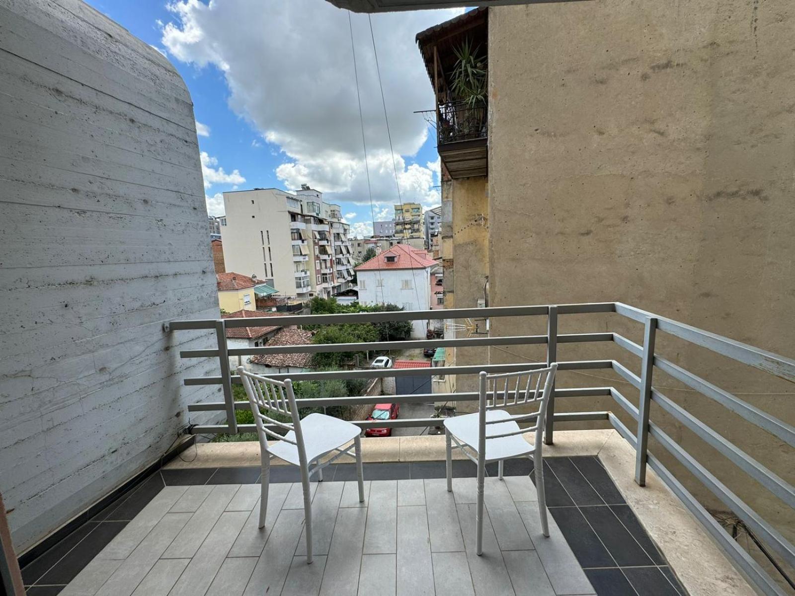 Diem Apartment Near Pazari I Ri Tirana Extérieur photo