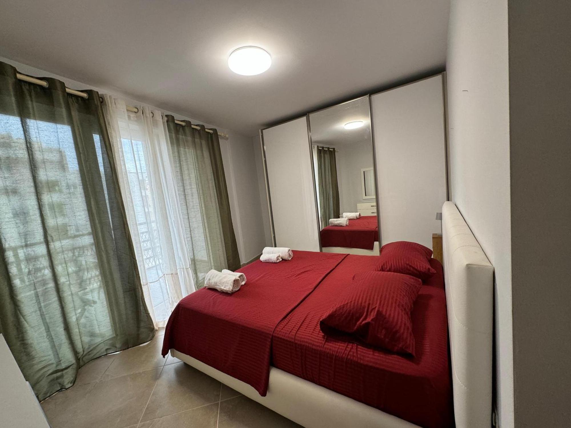 Diem Apartment Near Pazari I Ri Tirana Extérieur photo